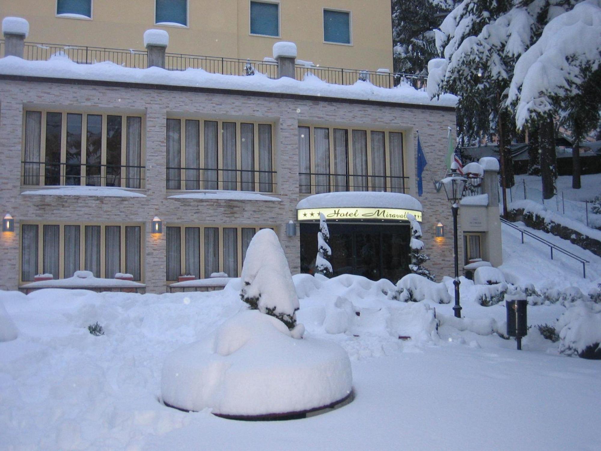 Hotel Miravalle 2000 3*
