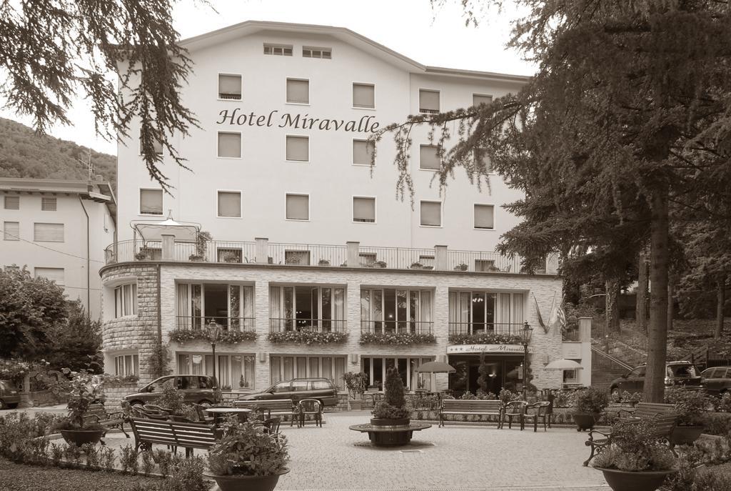 Miravalle 2000 Hotel